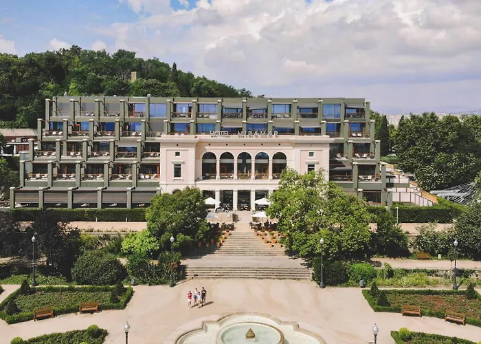 Miramar Gl - Lvx Preferred s & Resorts - Newly Renovated